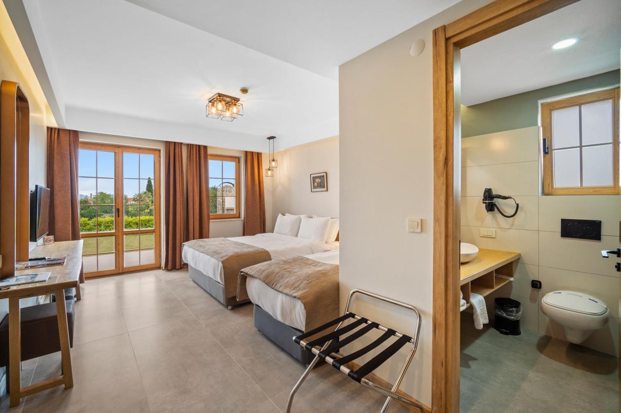 Zeyt Inn Hotel ดัตชา ภายนอก รูปภาพ